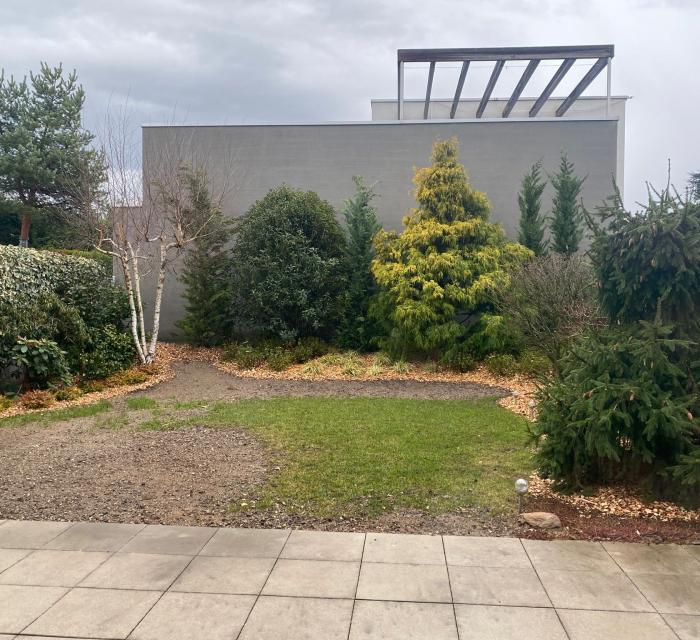 04738749 Ee3c 40e3 B094 C77e09c1cd47